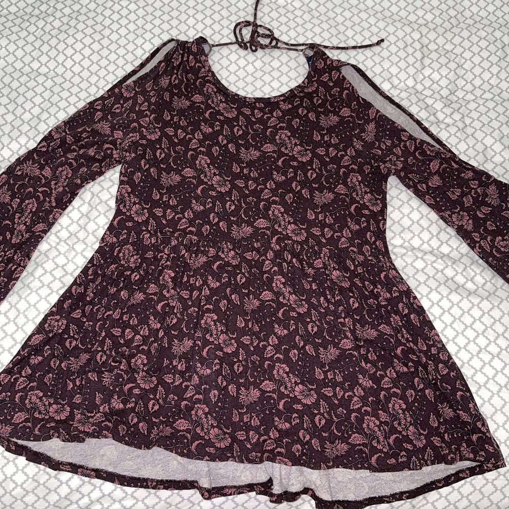 American Eagle Floral Cold Shoulder Blouse